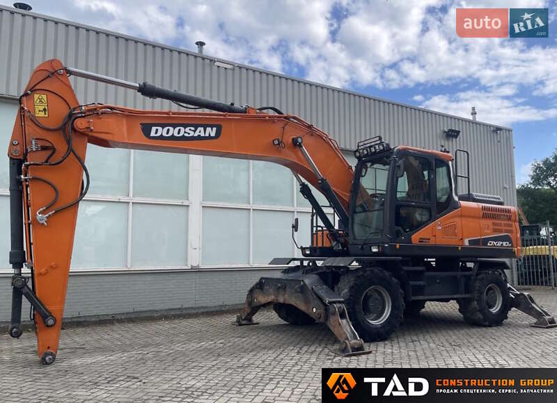 Doosan DX 2020