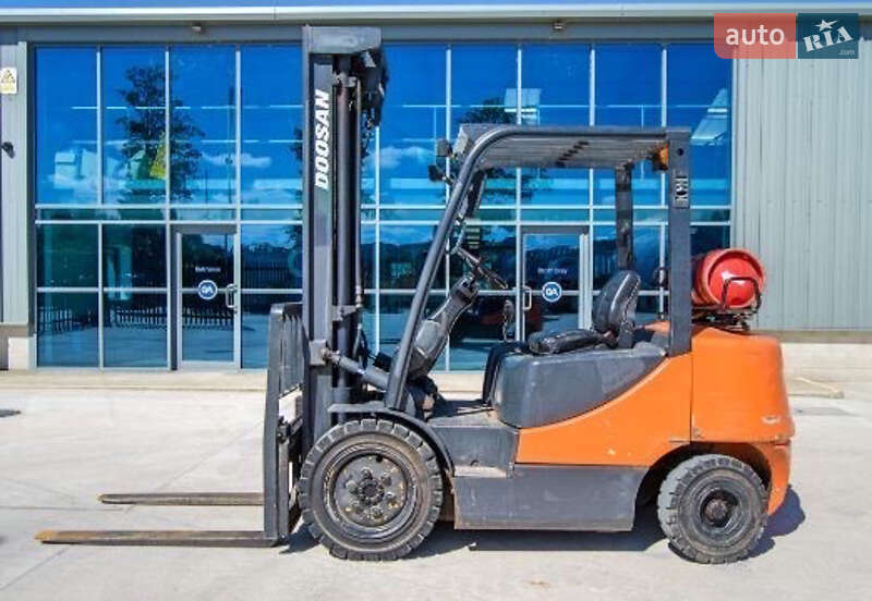 Вилочный погрузчик Doosan GX 2008 в Житомире