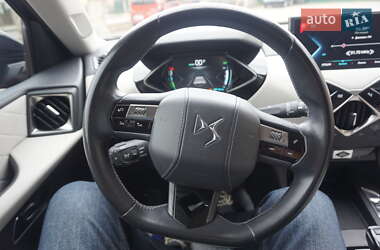 Внедорожник / Кроссовер DS 3 Crossback 2019 в 
