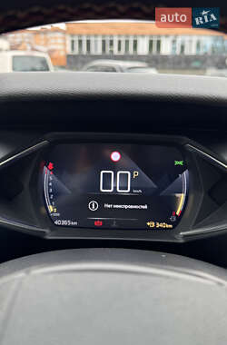 Внедорожник / Кроссовер DS 3 Crossback 2020 в 