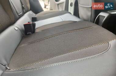 Внедорожник / Кроссовер DS 3 Crossback 2020 в 