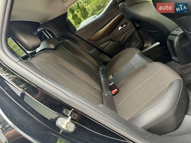 Позашляховик / Кросовер DS 3 Crossback 2021 в Дрогобичі