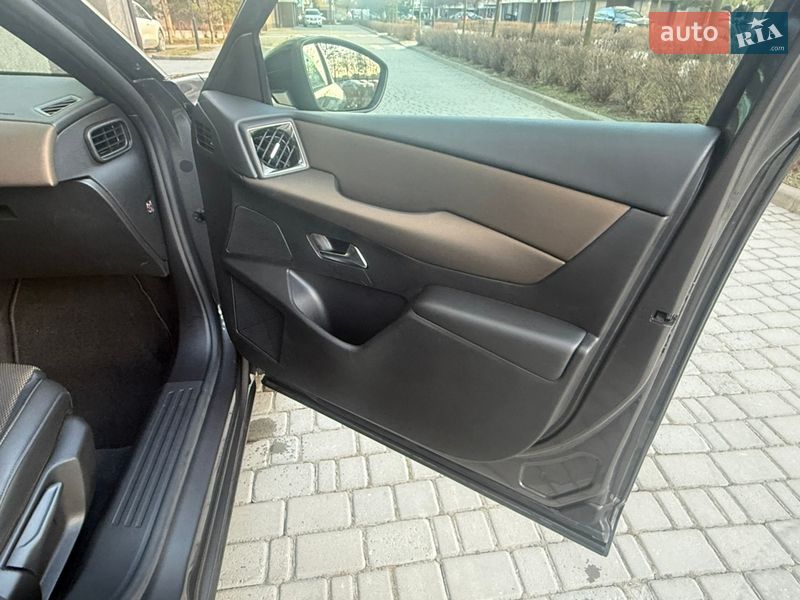 Позашляховик / Кросовер DS 3 Crossback 2020 в Глибокій