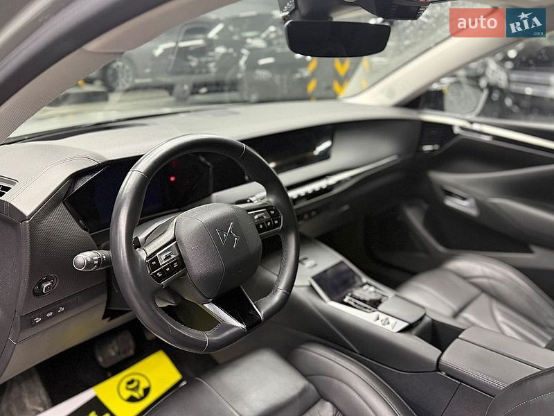 Хетчбек DS 4 2023 в Чернівцях фото 11 Хетчбек DS 4 2023 в Чернівцях