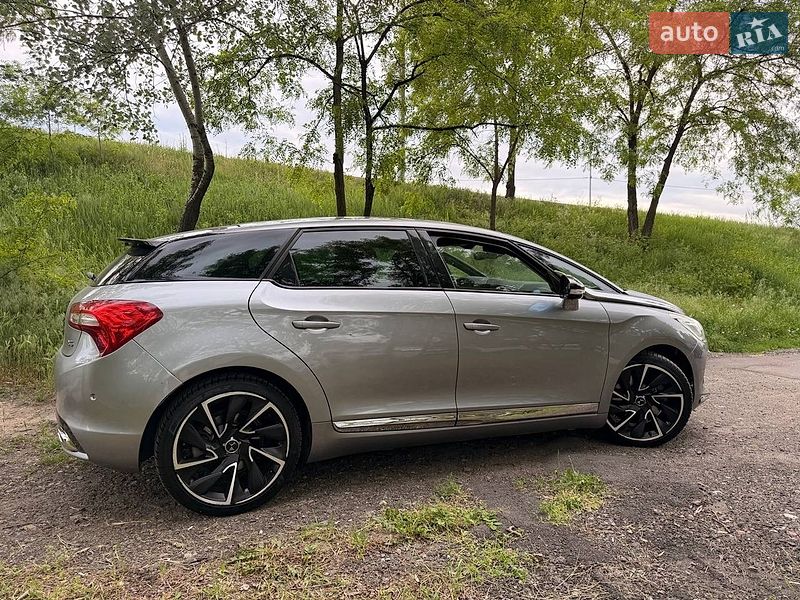Хэтчбек DS 5 2018 в Киеве