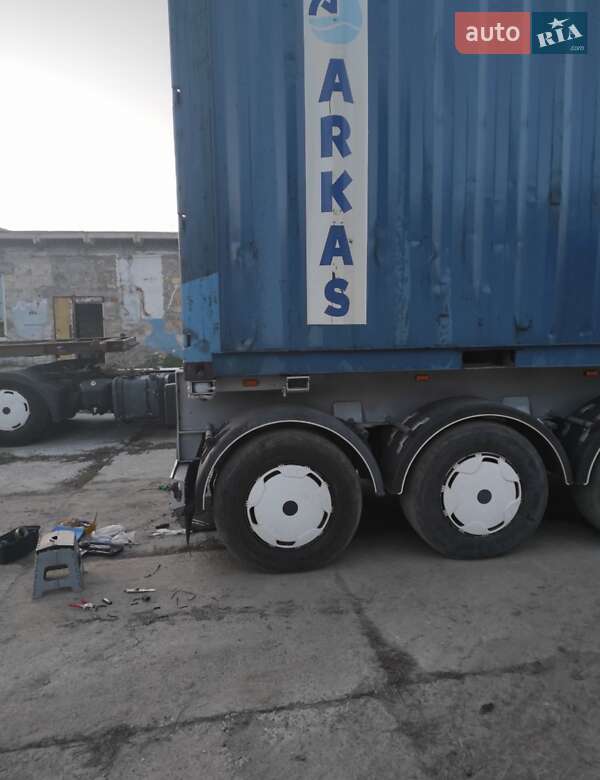 Контейнеровоз ДСАН 27 1998 в Одессе фото 3 Контейнеровоз ДСАН 27 1998 в Одессе