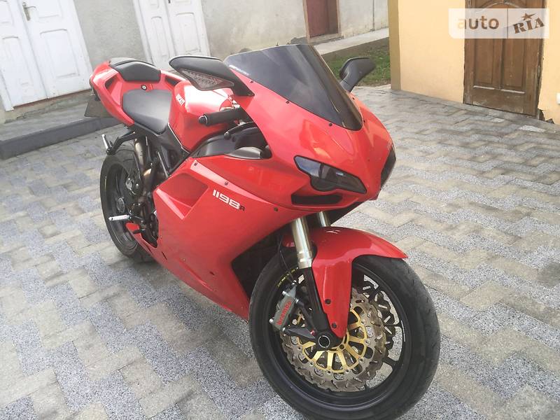 Спортбайк Ducati 1198 2011 в Коломиї