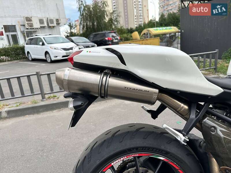 Спортбайк Ducati 1198 2009 в Киеве