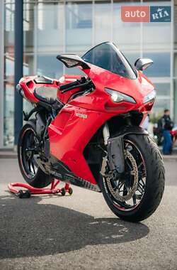 Спортбайк Ducati 1198 2009 в 