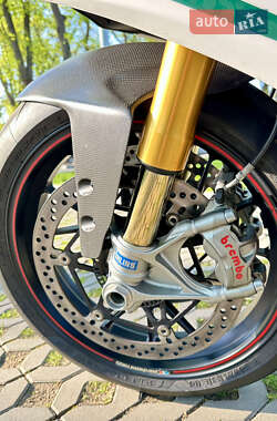 Спортбайк Ducati 1199 Panigale 2012 в 