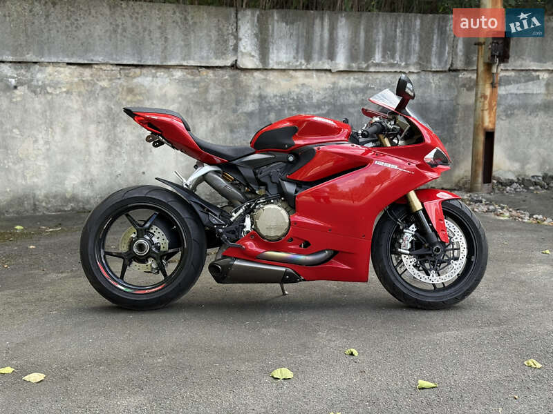 Спортбайк Ducati 1299 Panigale 2015 в Киеве