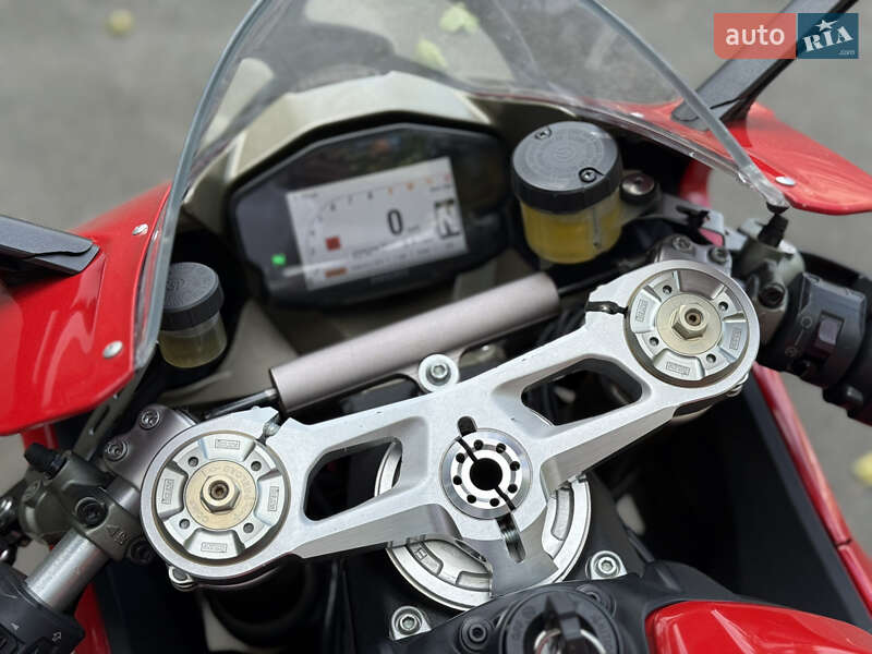 Спортбайк Ducati 1299 Panigale 2015 в Киеве