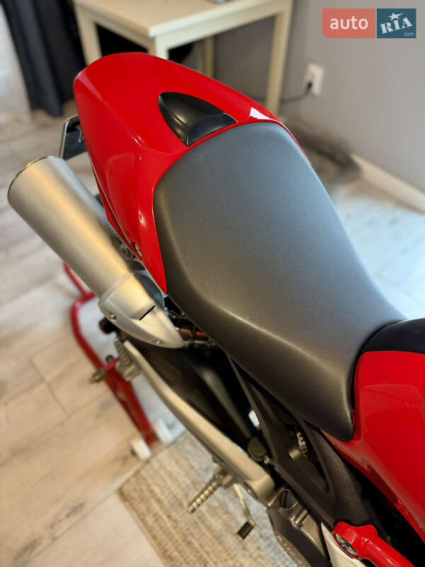 Мотоцикл Без обтікачів (Naked bike) Ducati 696 2008 в Києві фото 8 Мотоцикл Без обтікачів (Naked bike) Ducati 696 2008 в Києві