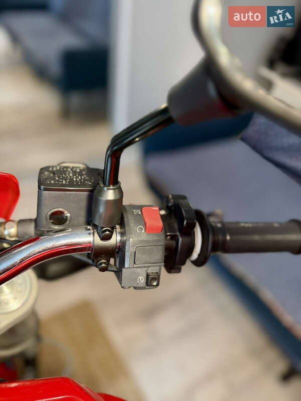 Мотоцикл Без обтікачів (Naked bike) Ducati 696 2008 в Києві фото 15 Мотоцикл Без обтікачів (Naked bike) Ducati 696 2008 в Києві