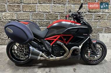 Мотоцикл Без обтекателей (Naked bike) Ducati Diavel 1200 Carbon 2011 в Одессе