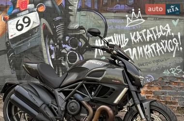 Мотоцикл Круізер Ducati Diavel 1200 Carbon 2012 в Києві