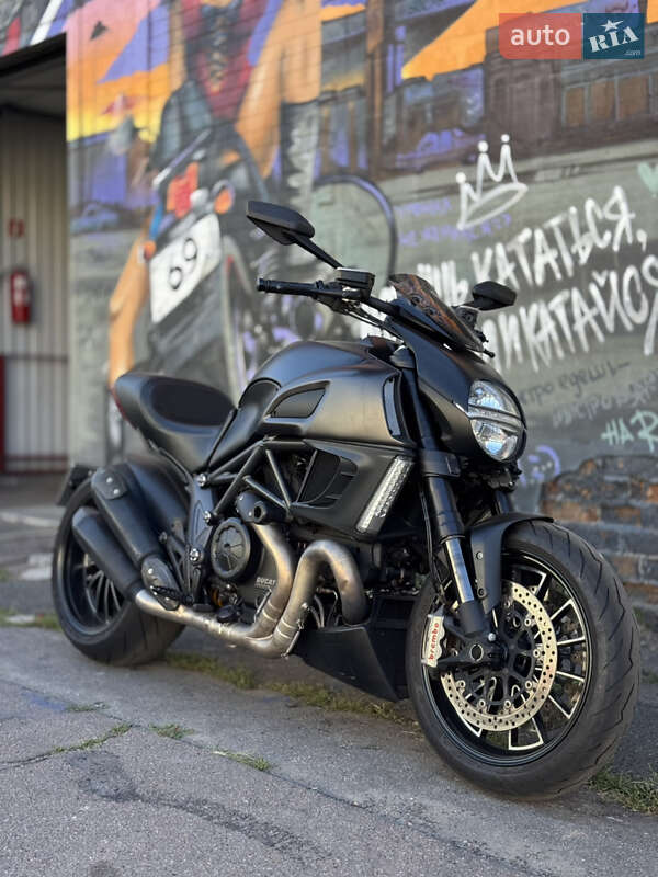Ducati Diavel 1200 2013