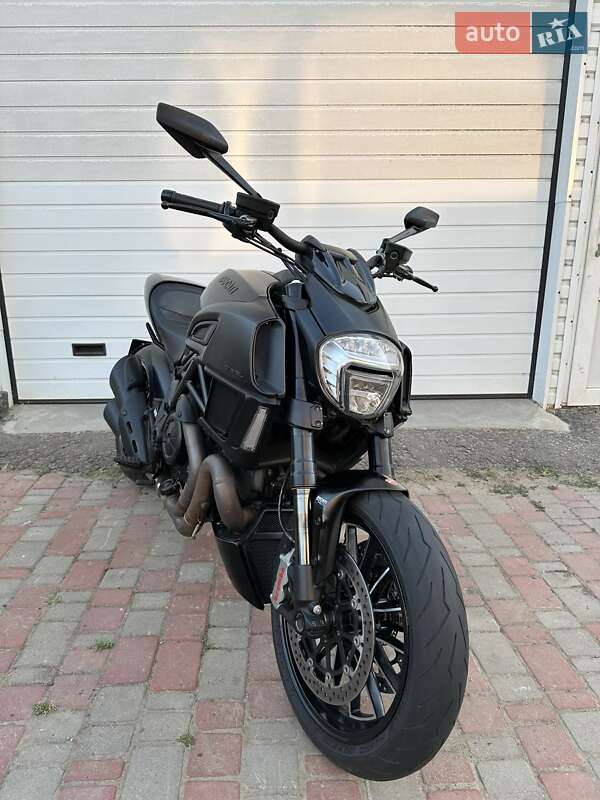 Спортбайк Ducati Diavel 1200 2015 в Одессе