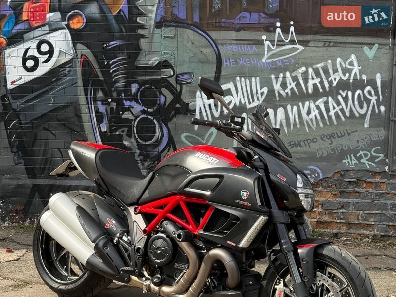 Ducati Diavel 1200 2011