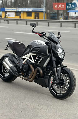 Мотоцикл Круизер Ducati Diavel AMG 2012 в Киеве