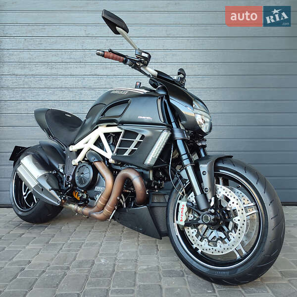 Ducati Diavel AMG 2012