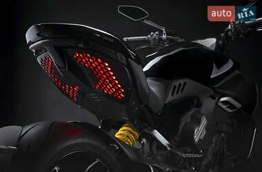 Мотоцикл Без обтікачів (Naked bike) Ducati Diavel V4 1158 2024 в 