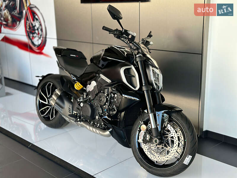 Мотоцикл Без обтекателей (Naked bike) Ducati Diavel V4 1158 2024 в Киеве