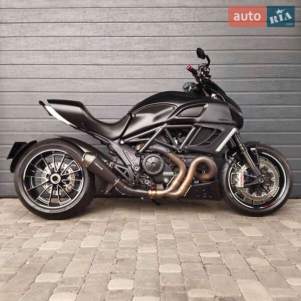 Ducati Diavel 2013