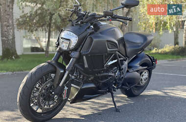 Мотоцикл Круизер Ducati Diavel 2015 в 