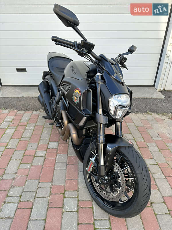 Мотоцикл Круизер Ducati Diavel 2015 в Одессе