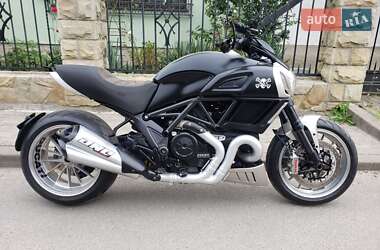 Мотоцикл Круизер Ducati Diavel 2015 в 