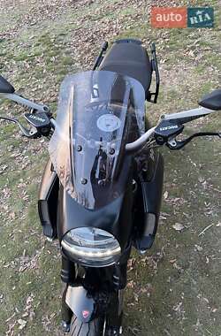 Мотоцикл Круізер Ducati Diavel 2013 в 