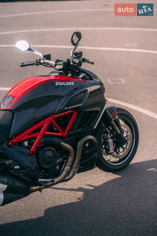 Мотоцикл Без обтікачів (Naked bike) Ducati Diavel 2012 в Києві