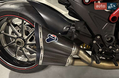 Мотоцикл Круизер Ducati Diavel 2012 в 