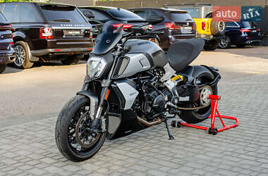 Мотоцикл Без обтекателей (Naked bike) Ducati Diavel 2019 в 