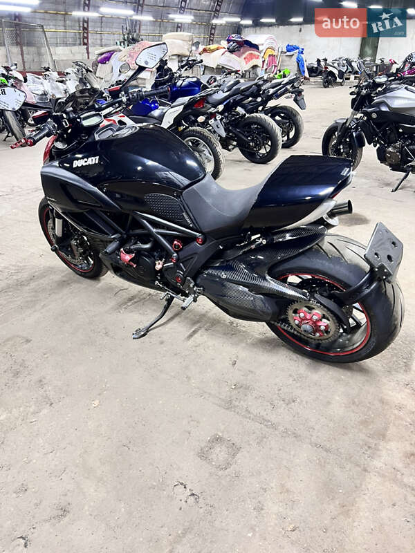 Мотоцикл Спорт-туризм Ducati Diavel 2013 в Житомирі фото 7 Мотоцикл Спорт-туризм Ducati Diavel 2013 в Житомирі
