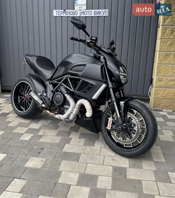 Ducati Diavel 2014
