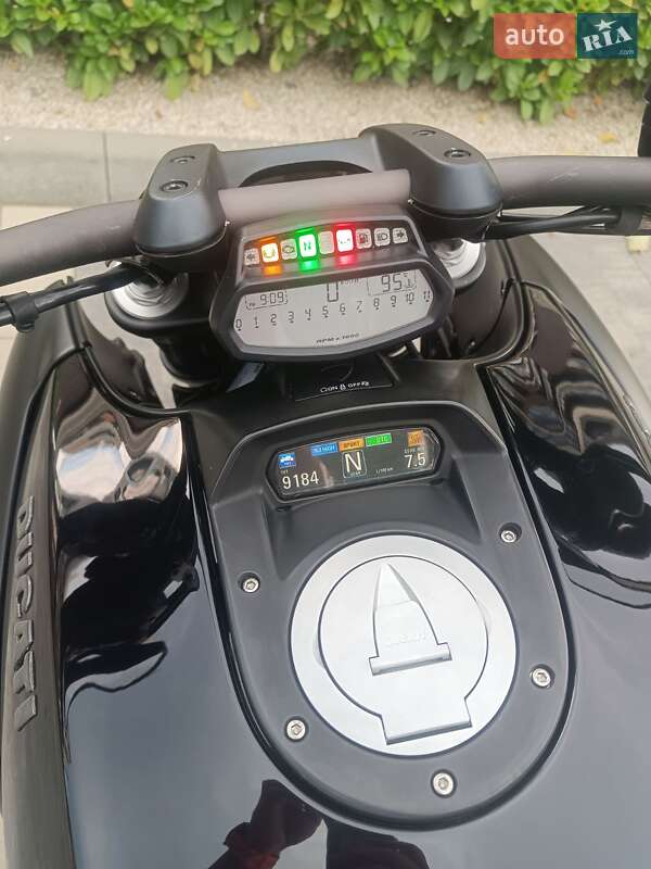 Мотоцикл Круізер Ducati Diavel 2013 в Ужгороді