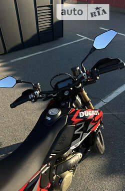 Мотоцикл Супермото (Motard) Ducati Hypermotard 2024 в 