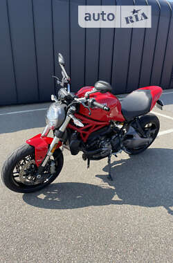 Мотоцикл Без обтекателей (Naked bike) Ducati Monster 821 2020 в 