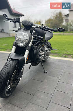 Мотоцикл Без обтекателей (Naked bike) Ducati Monster 821 2018 в 