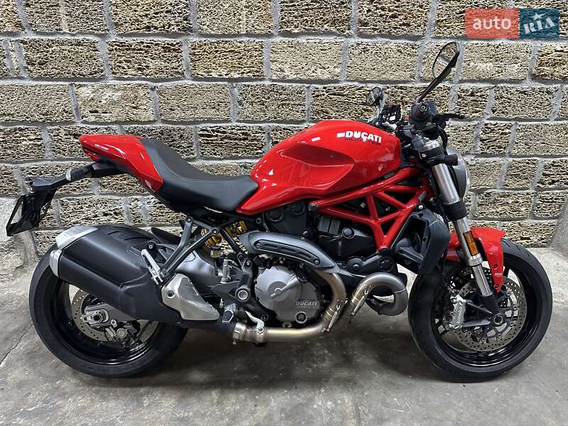 Мотоцикл Без обтекателей (Naked bike) Ducati Monster 821 2018 в 