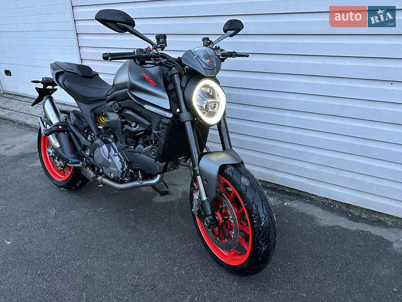 Мотоцикл Без обтекателей (Naked bike) Ducati Monster 937 2022 в 