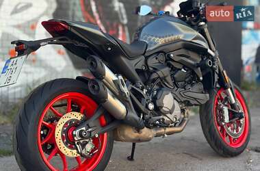 Мотоцикл Без обтекателей (Naked bike) Ducati Monster 937 2021 в 