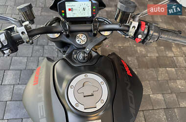 Мотоцикл Без обтекателей (Naked bike) Ducati Monster 937 2021 в 