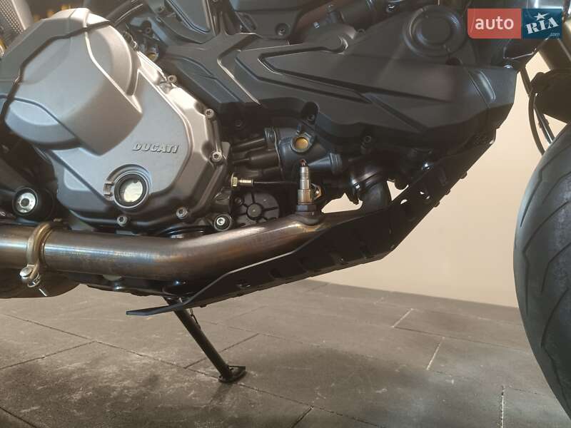 Мотоцикл Без обтекателей (Naked bike) Ducati Monster Plus 937 2022 в Львове