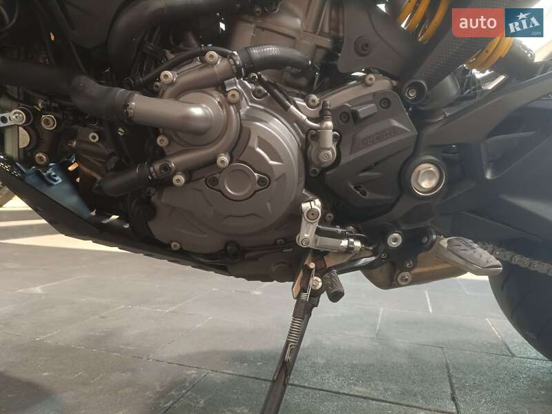 Мотоцикл Без обтекателей (Naked bike) Ducati Monster Plus 937 2022 в Львове