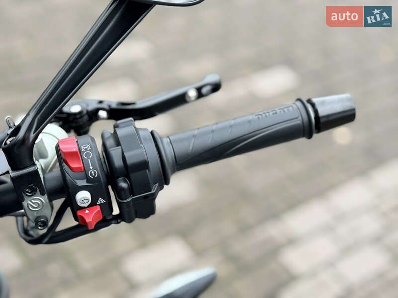 Мотоцикл Без обтекателей (Naked bike) Ducati Monster Plus 937 2023 в Ровно фото 11 Мотоцикл Без обтекателей (Naked bike) Ducati Monster Plus 937 2023 в Ровно