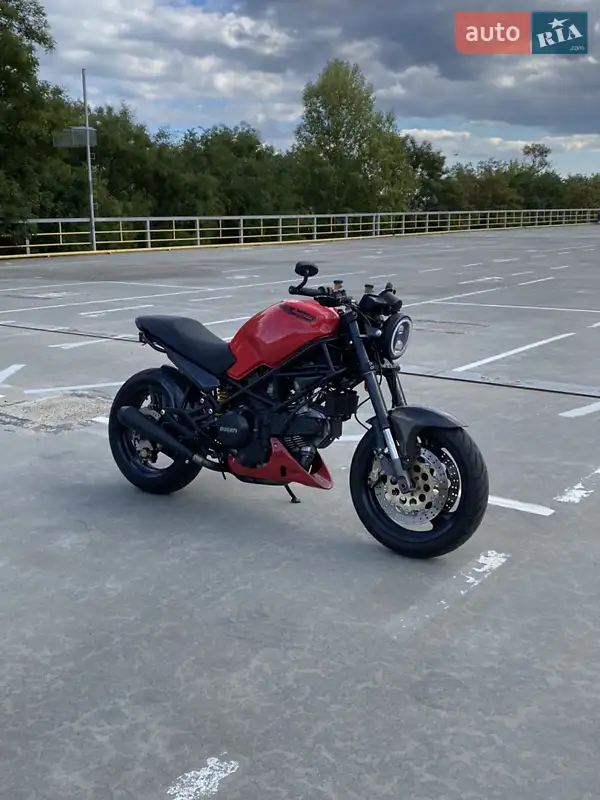 Ducati Monster 2000