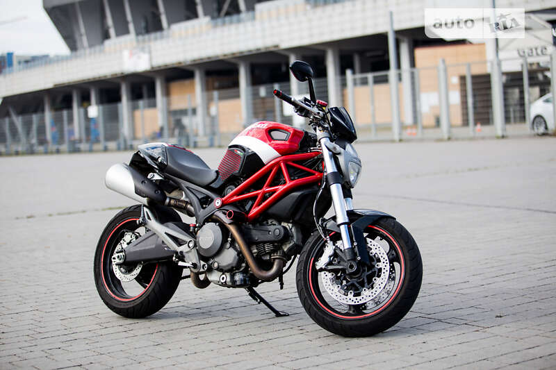 Мотоцикл Без обтекателей (Naked bike) Ducati Monster 2014 в Львове